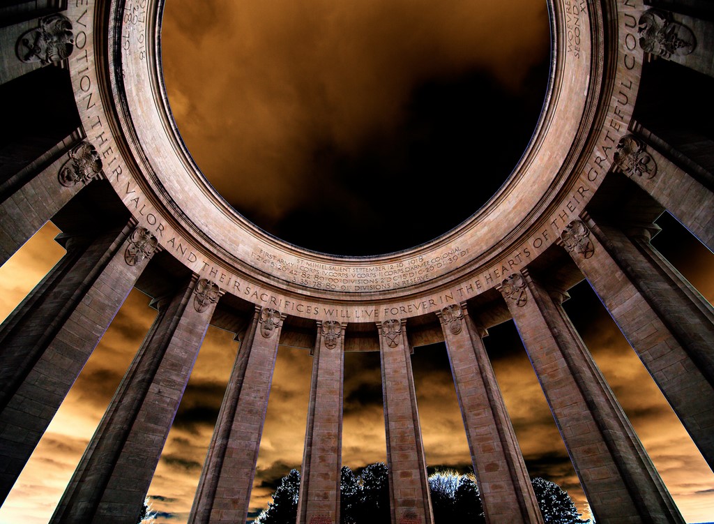 ART PHOTOGRAPHY MONUMENTAL