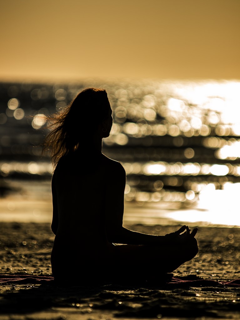 ALBUM YOGA AU SOLEIL