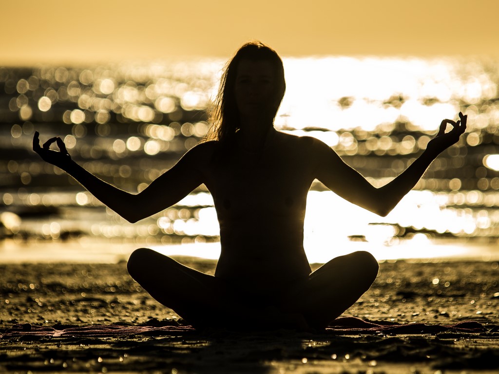 ALBUM YOGA AU SOLEIL